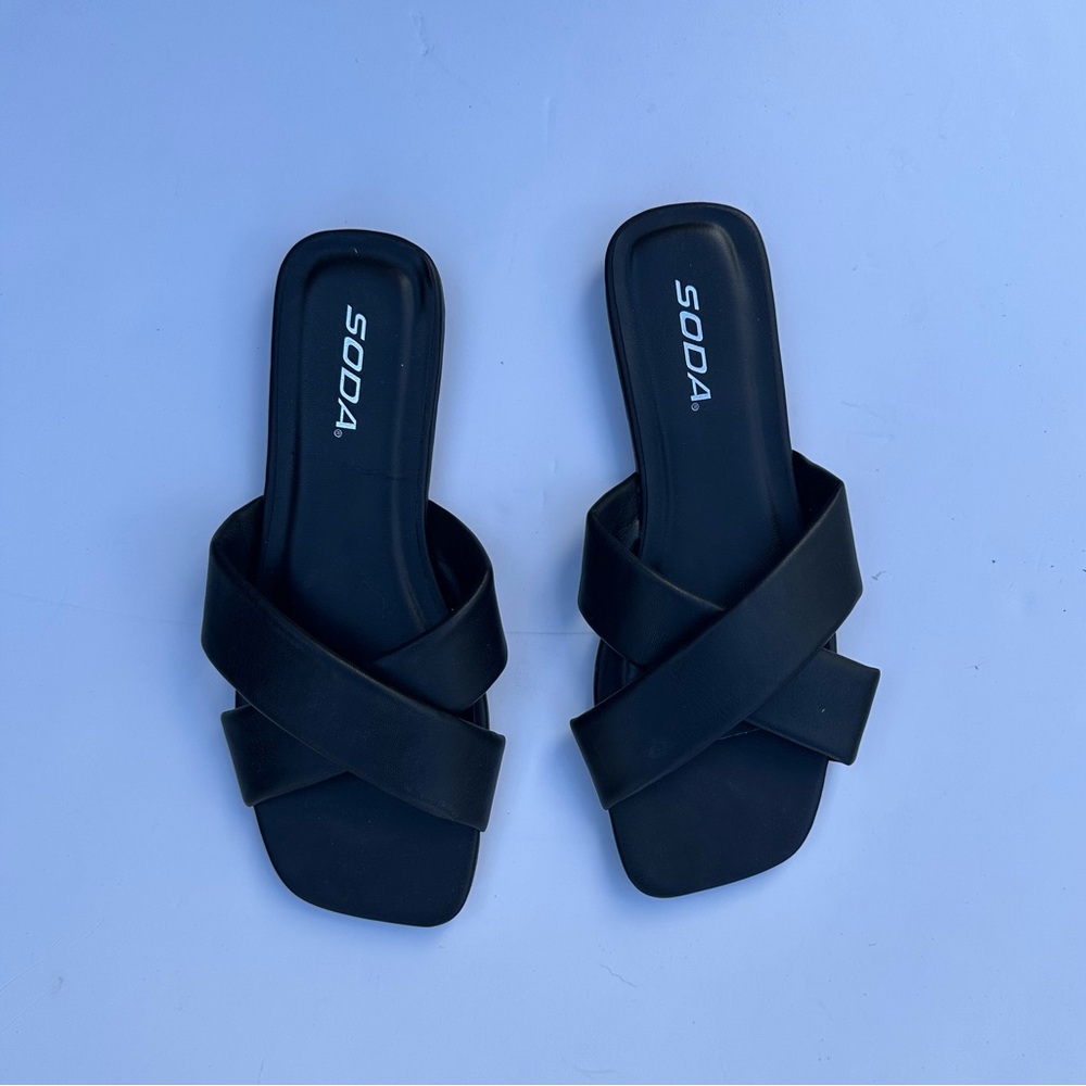 Soda Women's Black Crisscross Slide Sandals